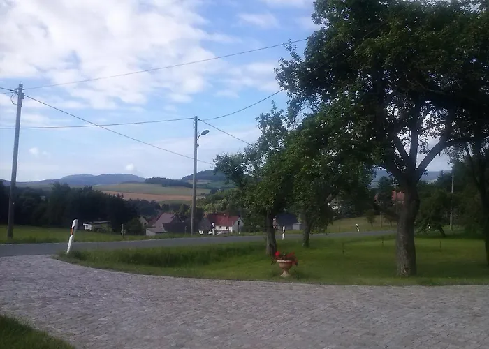 -Am Fuss Zum Zittauer Gebirge-